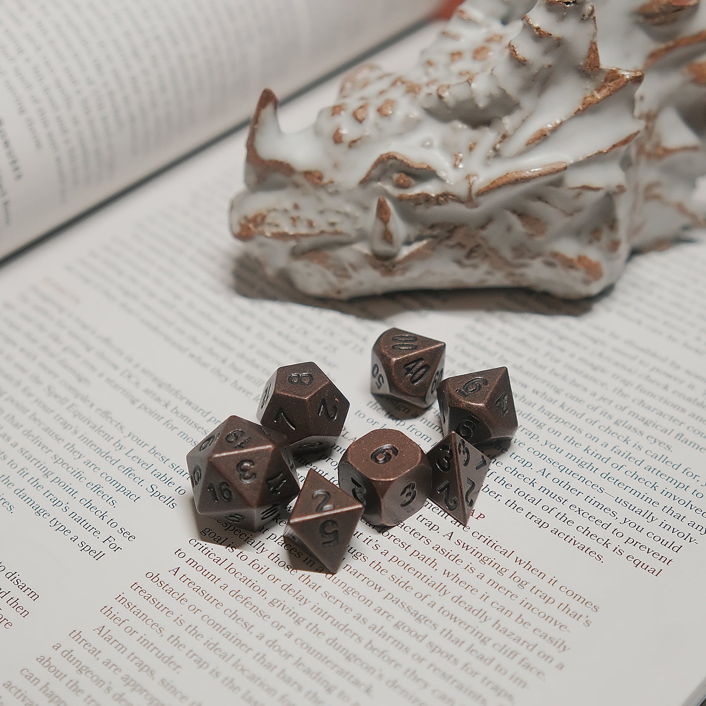 Ensemble de dés en métal vintage - Cuivre antique