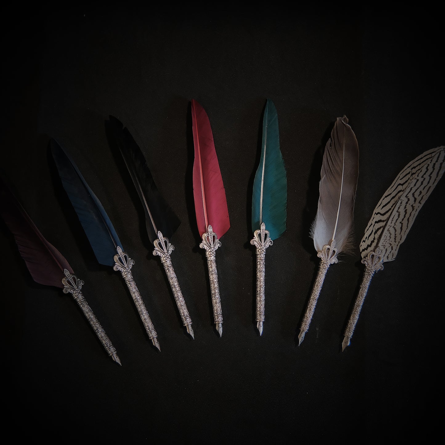 Vintage Style Dark Green Quill Pen Gift Box Set, with Metal Pen Holder, 5 Nibs and 15ml Black Ink