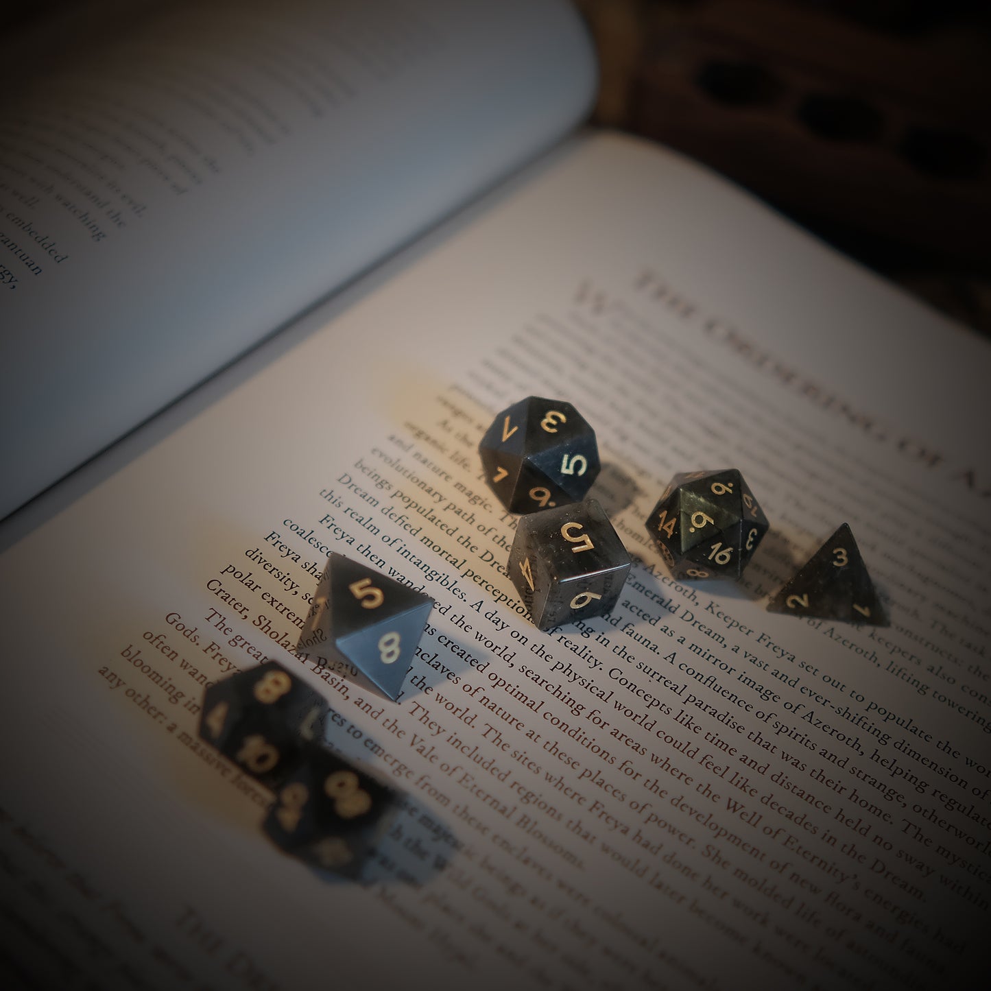 Natural Spectrolite Gemstone Dice Set of 7, Element of Thunder Dice Set, DND Role Playing Games and Card Games Gift for Gamer