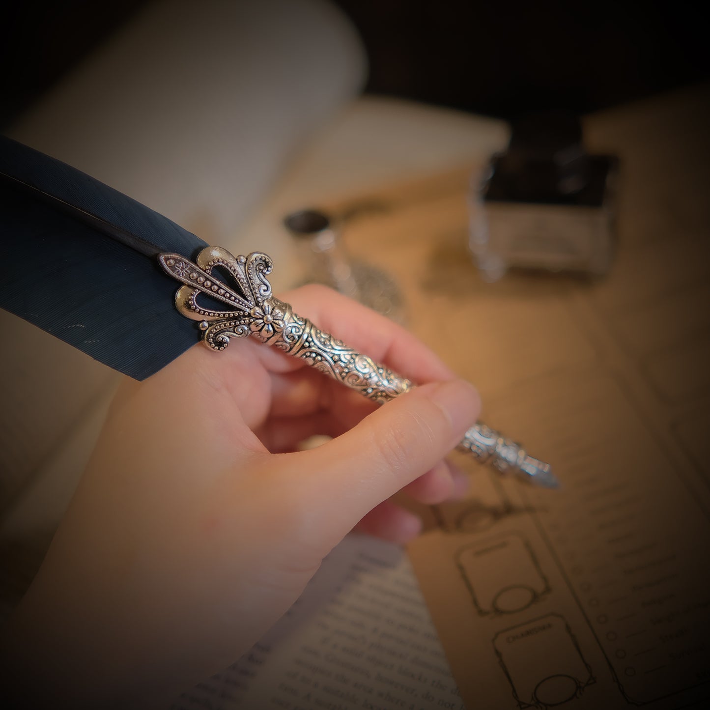 Vintage Style Black Quill Pen Gift Box Set, with Metal Pen Holder, 5 Nibs and 15ml Black Ink