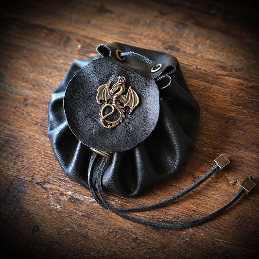 Borsa per dadi in morbida pelle con drago in metallo